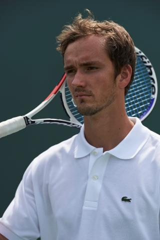 lacoste medvedev polo