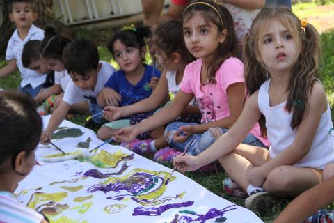 Bassma’s Families experience a Fun Day  in La Sagesse public garden